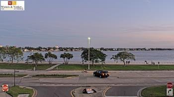 Weather camera view of Winter & Yonker P.A..