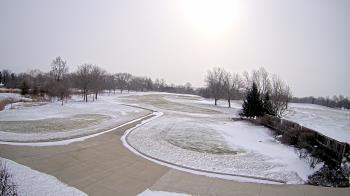 Weather camera view of Village Links of Glen Ellyn.