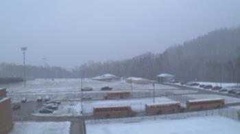 Weather camera view of Kiski Area HS.
