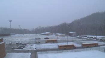 Weather camera view of Kiski Area HS.