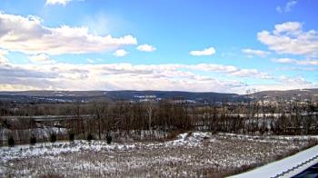 Weather camera view of Wilkes-Barre Area High School.