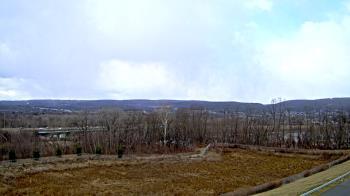 Weather camera view of Wilkes-Barre Area High School.