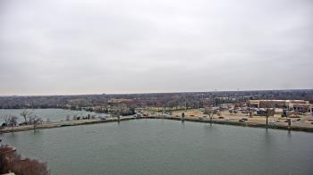 Weather camera view of Commerce Bank.