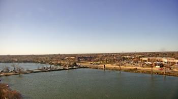 Weather camera view of Commerce Bank.