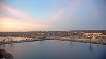 Weather camera view of Commerce Bank.