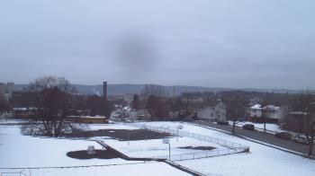 Weather camera view of Heights Murray ES.