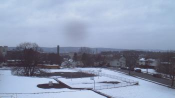 Weather camera view of Heights Murray ES.