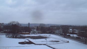 Weather camera view of Heights Murray ES.