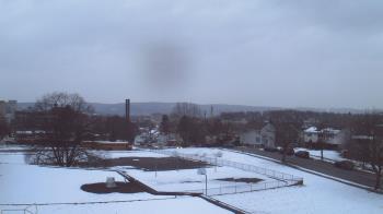 Weather camera view of Heights Murray ES.