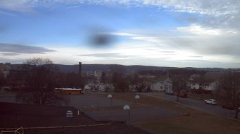 Weather camera view of Heights Murray ES.