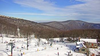 Weather camera view of Wintergreen Mtn. at 3600 ft. elev..