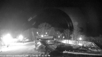 Weather camera view of Wintergreen Mtn. at 3600 ft. elev..
