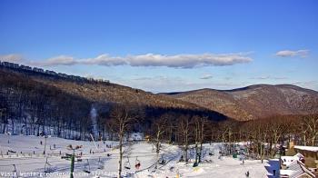 Weather camera view of Wintergreen Mtn. at 3600 ft. elev..