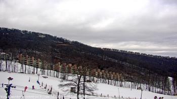 Weather camera view of Wintergreen Mtn. at 3600 ft. elev..