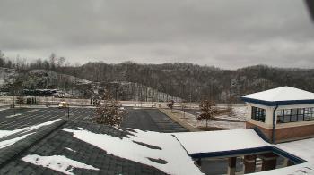 Weather camera view of Wrigley Elementary School.