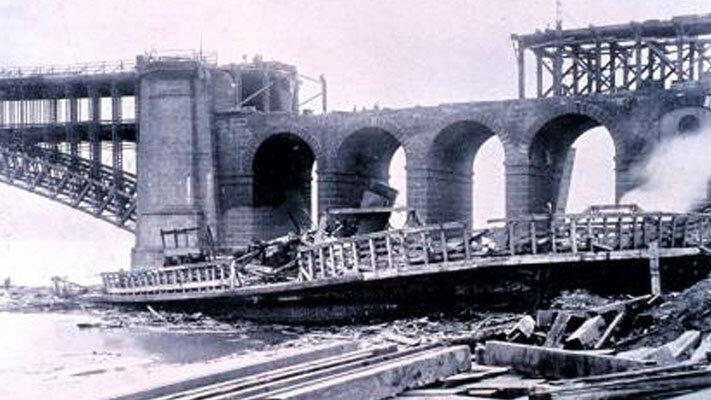 Destruction of the Eads Bridge in St. Louis. (Credit: NOAA Photo Library)
