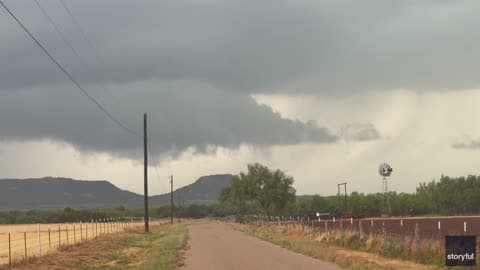 Spectacular Skies Seen in Stormy Central Texas