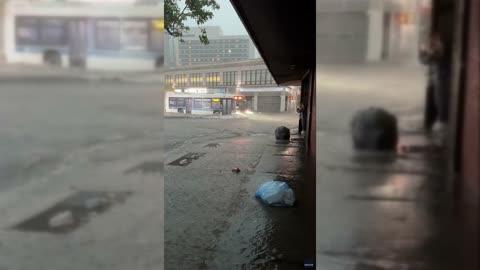 Queens Drivers Push Through Flooding